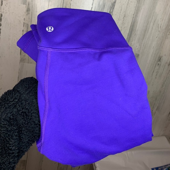lululemon athletica Pants - Lululemon Capris Reversible 6 Blue and Purple